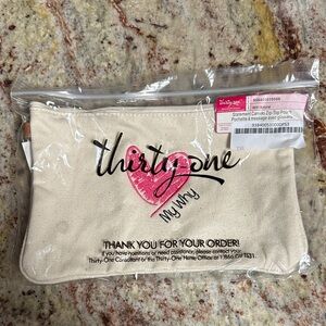 Thirty-One Cream and Pink Heart Cosmetic Pouch